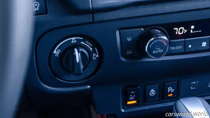 Revisión del Nissan Frontier Pro-4X 2025: Es Mejor Porque es Peor