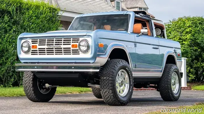 Кастом‑мастерская, использовавшая название «Bronco» без разрешения, была вынуждена сменить название после того, как Ford подал в суд.