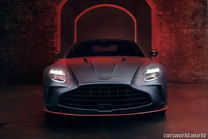 El Aston Martin Vantage S de 2026 tiene un splitter que a los aficionados del Hellcat les encantará