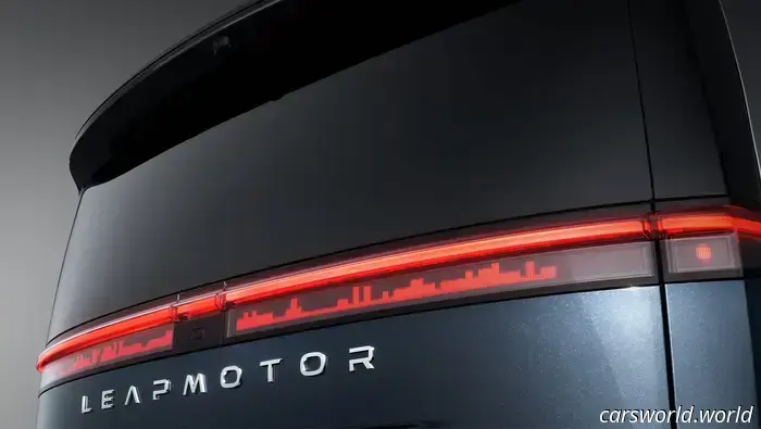 У Stellantis уже есть электрический минивэн будущего, но пока он не для США.