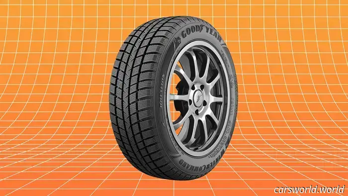 Consigue un juego de neumáticos de invierno Goodyear de $1,500 por $800 con esta increíble oferta del Cyber Monday de Walmart.