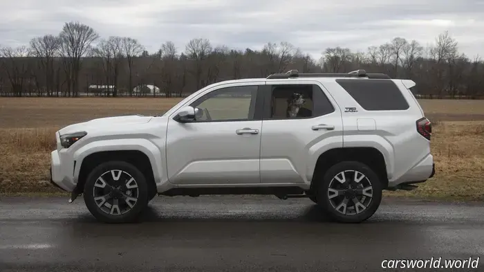 Recensione Toyota 4Runner TRD Sport 2025: specifiche migliori, vibrazioni più deboli