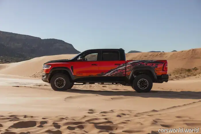 Ram TRX 2027 года — 777‑сильный пикап Hellcat с эмблемой SRT.