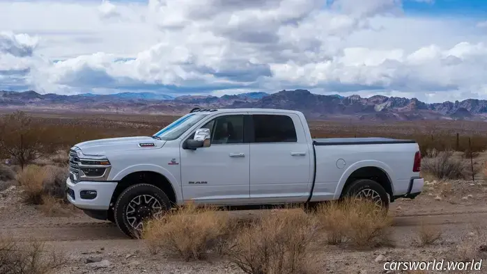 L'EPA chiede ai costruttori di camion di smettere di attivare immediatamente la modalità ridotta a causa di un basso livello di DEF.