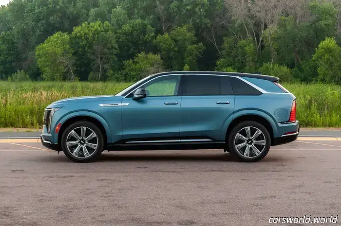 Recensione della Cadillac Escalade IQ 2025: Stabilire un nuovo standard