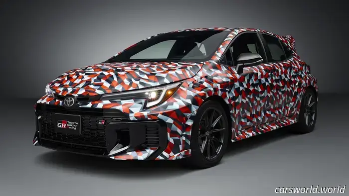 El Toyota GR Corolla 2026 Extra Intenso Agrega Torque y Abandona los Asientos Traseros