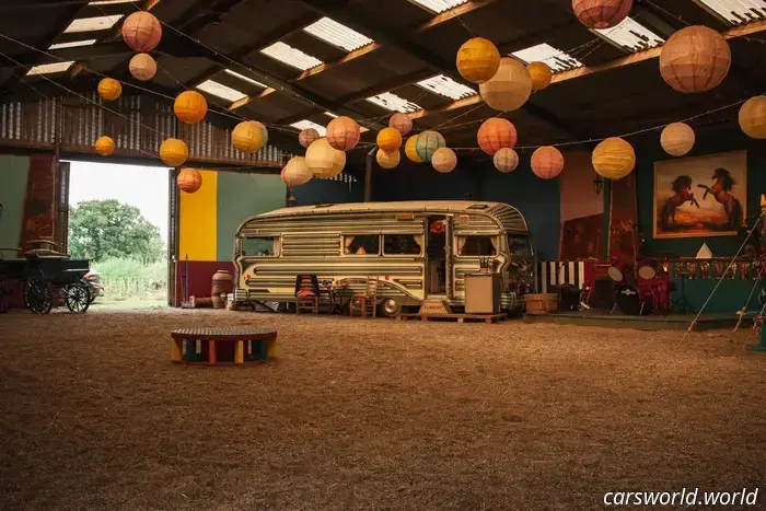 Il tuo Airstream non regge il confronto con questa roulotte Vickers degli anni '50.