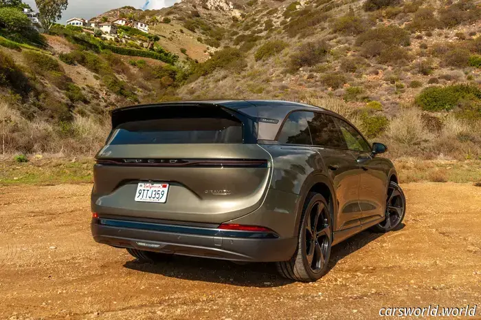 Recensione della Lucid Gravity 2026: la migliore auto a tre file da guidare che si possa comprare