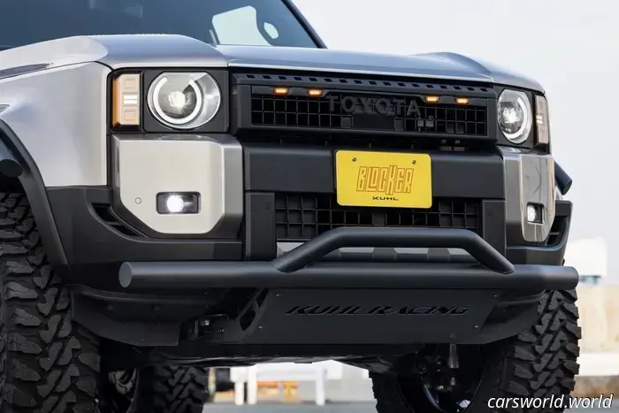 Il giudizio è ancora sospeso su questo Toyota Land Cruiser da esposizione con gomme da 37 pollici.