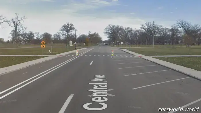 Вот почему уличная трасса IndyCar в Детройте "отстойная".