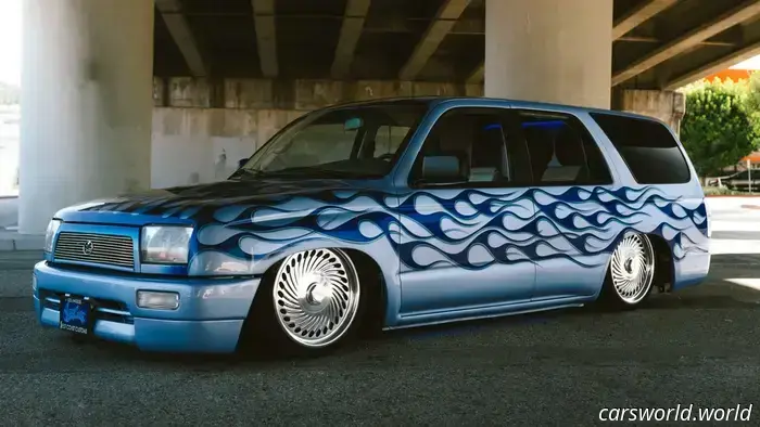 El fundador de West Coast Customs Está Vendiendo un Montón de autos que Realmente parecen West Coast Customs
