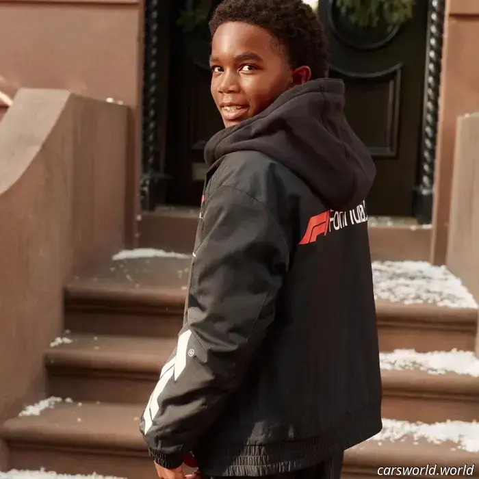 Получите 40% скидку на эту классную куртку Формулы‑1 для вашего ребёнка и другие предложения детской автоодежды в Черную пятницу