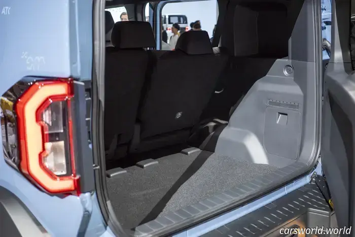 Smettetela di dire che la Toyota Land Cruiser FJ è troppo piccola per l'America.