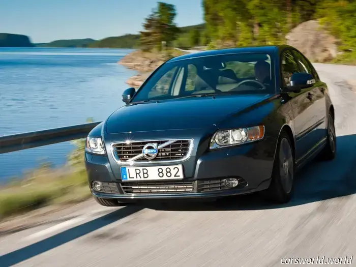 Седан Volvo ES90 Демонстрирует, Что Volvo Вступает в Эру Дизайна Внедорожников