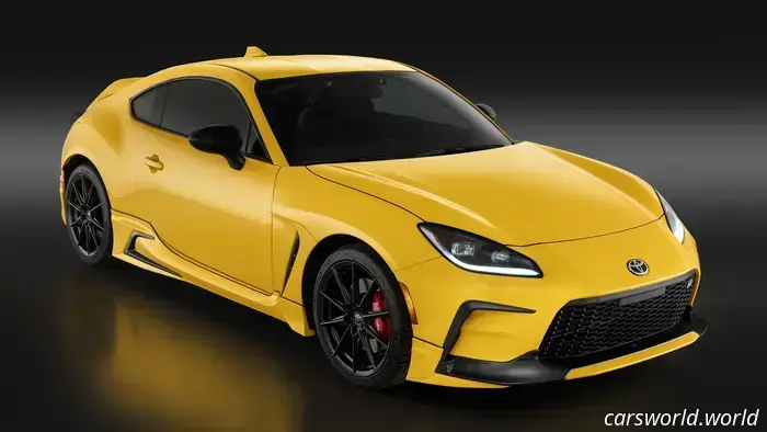 El Toyota GR Corolla 2026 Extra Intenso Agrega Torque y Abandona los Asientos Traseros