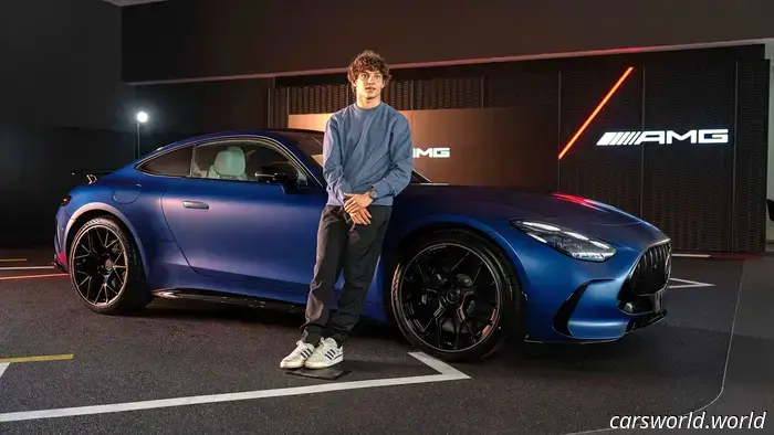 El Novato de F1 Kimi Antonelli No Puede Conducir Su Nuevo Mercedes-AMG GT Porque tiene 18 Años