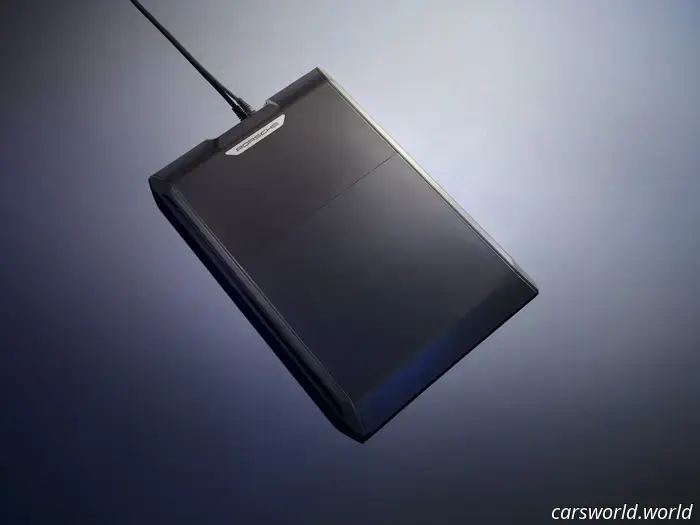 La Porsche Cayenne elettrica del 2026 avrà la ricarica wireless.