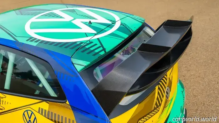 VW возвращает Harlequin Polo в качестве раллийного автомобиля для езды по гравию