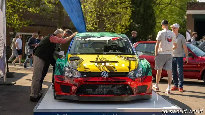 VW возвращает Harlequin Polo в качестве раллийного автомобиля для езды по гравию