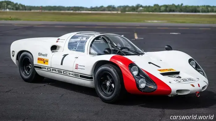 1967 Porsche 910 in vendita ci ricorda vecchie auto da corsa Sacrificato tutto per la velocità