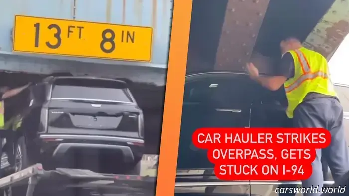 Los nuevos SUV Cadillac reciben un Corte de Tráfico mientras el Transportista se Atasca Debajo del Paso Elevado de Detroit