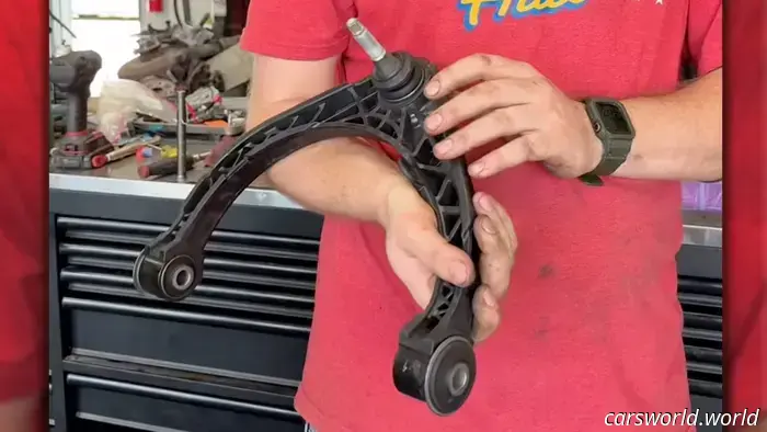 El nuevo Ram 1500 tiene brazos de control de "plástico", y está bien. Aquí te explicamos por qué