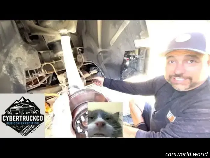 Un Tesla Cybertruck averiado está atascado en el Rubicon Trail ahora mismo.