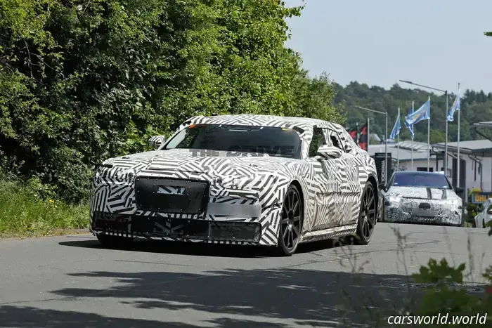 2027 Jaguar EV Type 00 spiata vicino al Nurburgring