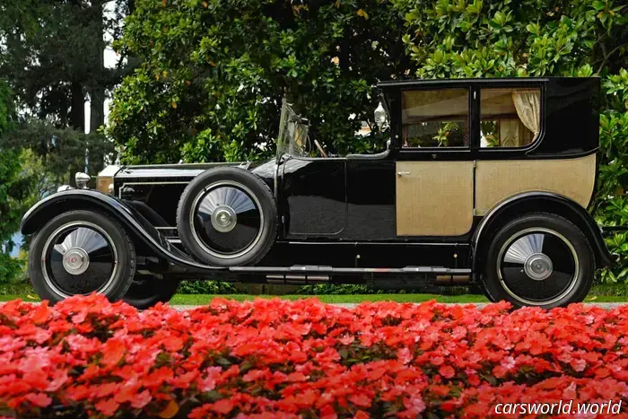 Rolls-Royce Phantom compie 100 anni: uno sguardo alla storia dell'icona del lusso