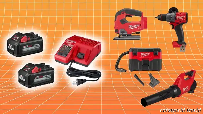 Ottieni strumenti gratuiti di Milwaukee quando acquisti le batterie presso la vendita di festa del papà di Home Depot