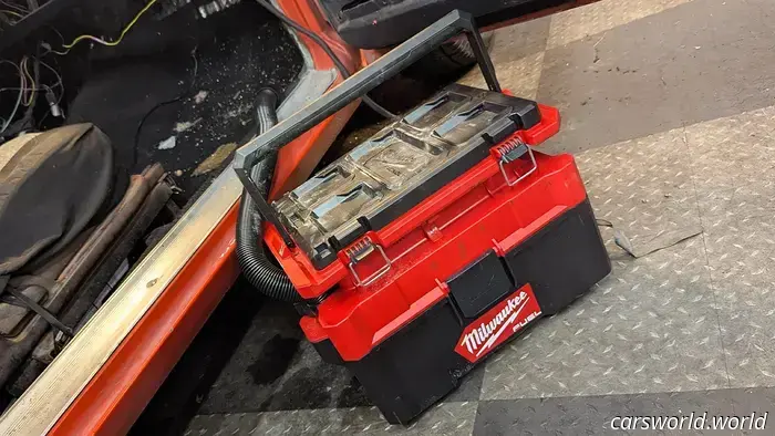 Обзор вакуумной топливной системы Milwaukee M18 с мокрой/ сухой подачей топлива: Это несомненный выигрыш для мобильных профессионалов