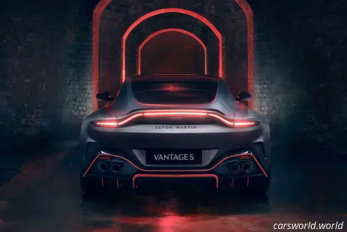 El Aston Martin Vantage S de 2026 tiene un splitter que a los aficionados del Hellcat les encantará