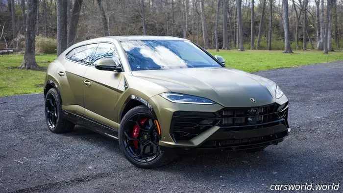 2025 Lamborghini Urus SE Review: The BoldlyPlayful Super SUV