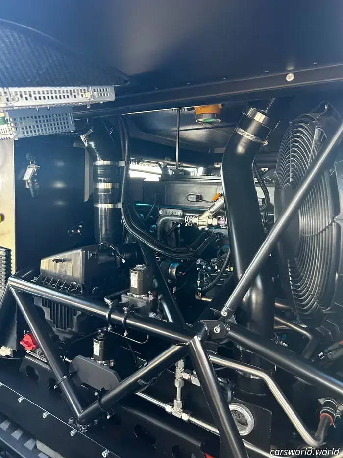 Я посетил испытательный полигон Toyota, будучи скептиком по поводу водорода. Теперь я почти понимаю.