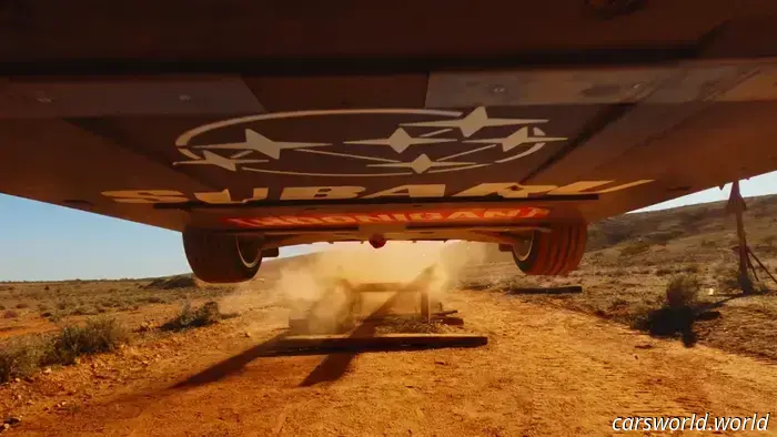 Travis Pastrana lanza el Subaru Brataroo por los aires en Australia en el Gymkhana 'Aussie Shred'