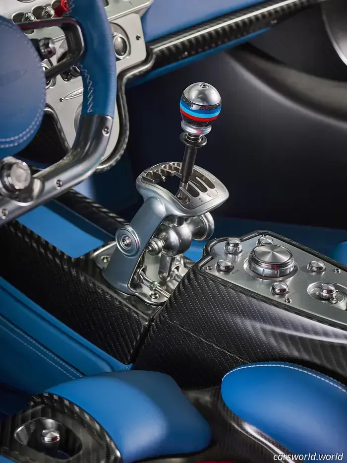 Questa Pagani Utopia "da corsa" è come i jeans strappati pre-consumati delle hypercar