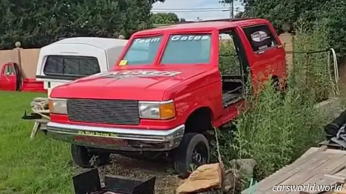 Этот Ford Bronco когда-то имел самую громкую автомобильную аудиосистему в мире. Теперь его восстанавливают.