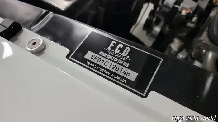 «Ghost» es un Ford Mustang de 1967 valorado en $362,000 con un sonido de motor bellamente inquietante
