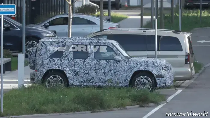At last: The 'Baby' G-Class from Mercedes-Benz Caught Testing for the First Time