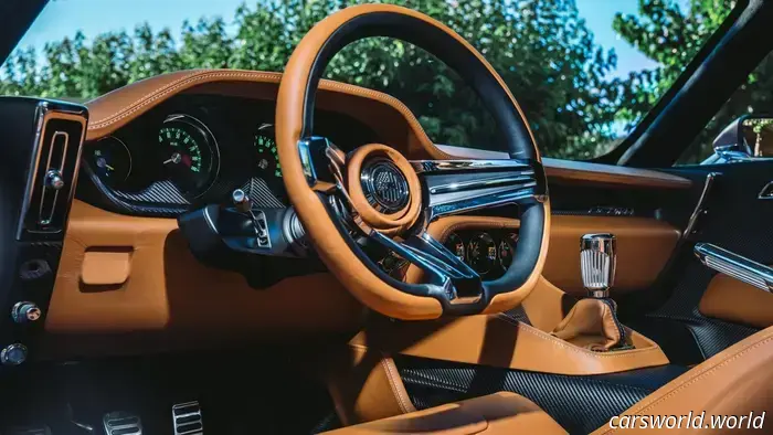 Этот Aston Martin DBS 1971 года превратился в совершенно новый масл-кар.