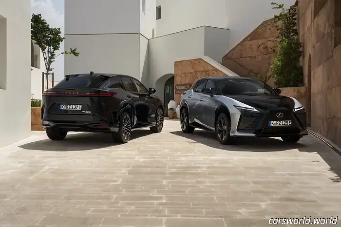 2026 Lexus RZ 550e Prima prova su strada: un veicolo elettrico elegante e sportivo che non può percorrere lunghe distanze