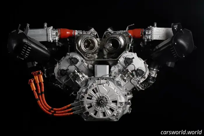 Lamborghini заявляет, что его V8, работающий на 10 000 об/мин, останется надолго.