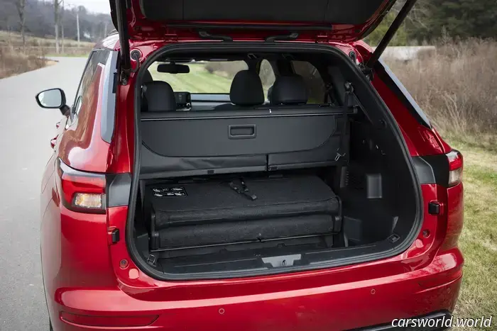 Recensione della Nissan Rogue 2026 ibrida plug-in: il jolly elettrificato