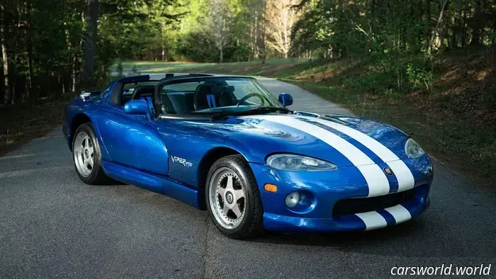 La Shelby Dodge Viper costruita dai concessionari diventa una delle più costose mai vendute