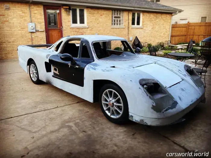 Questo tizio voleva creare la propria auto sportiva. Ora aiuta gli altri a fare lo stesso.