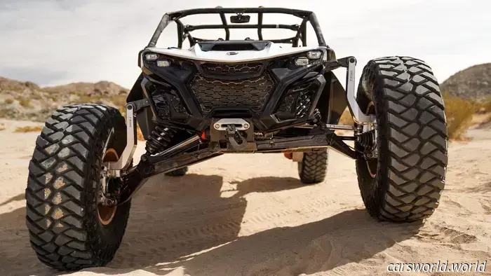 El Can-Am Maverick R puede montar 40s con una suspensión posventa radicalmente rediseñada