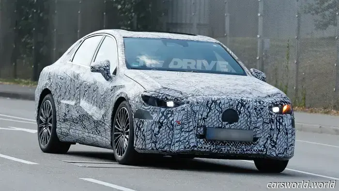 Шпионские фотографии электромобиля Mercedes-Benz C-Class: EQ не обнаружен