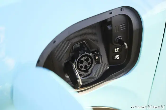 Первый тест‑драйв Nissan Leaf 2026: намного лучше, чем вы ожидаете