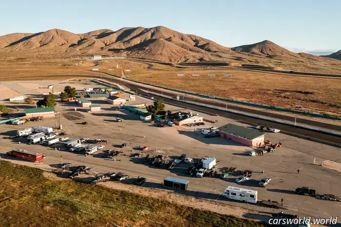 Willow Springs Raceway Cerrará este Verano por Renovaciones, Se Avecinan Aumentos de Precios: Fuentes