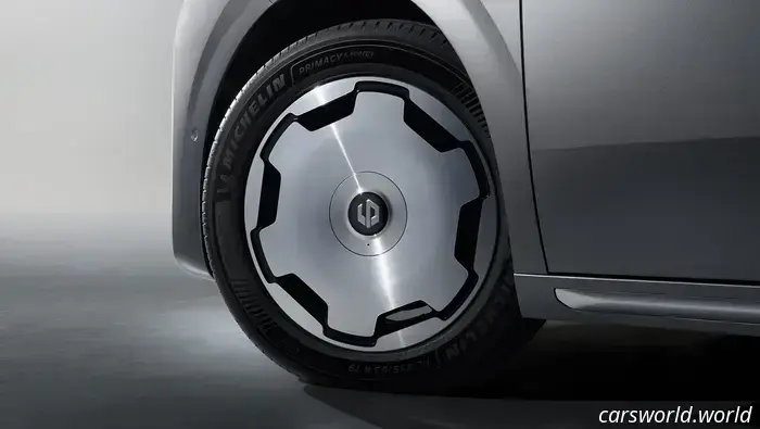 У Stellantis уже есть электрический минивэн будущего, но пока он не для США.